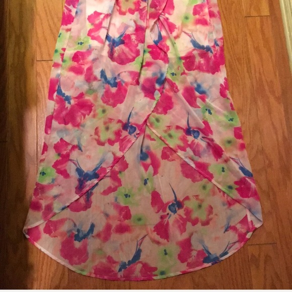 Gorgeous Lush Surplice Dress - Picture 8 of 8